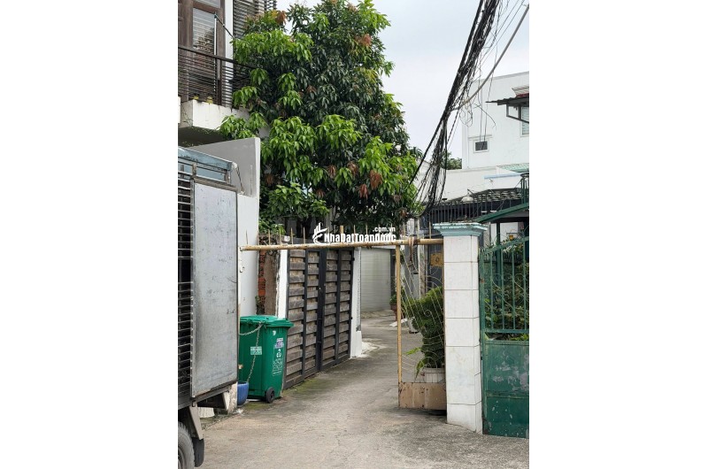 Cần bán nhà phố Q7 sổ riêng giá thấp